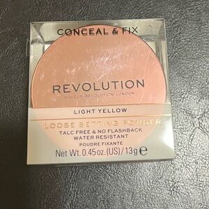 Revolution Light Yellow Loose Setting Powder